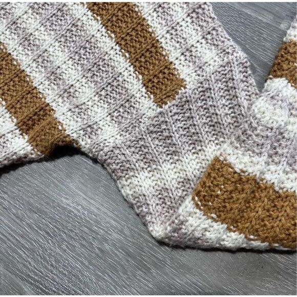 Cozy Striped Women’s V-Neck Sweater Cream Brown Lavender - Picture 7 of 13